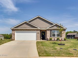 116 Westwood Cir, Athens, TN 37303