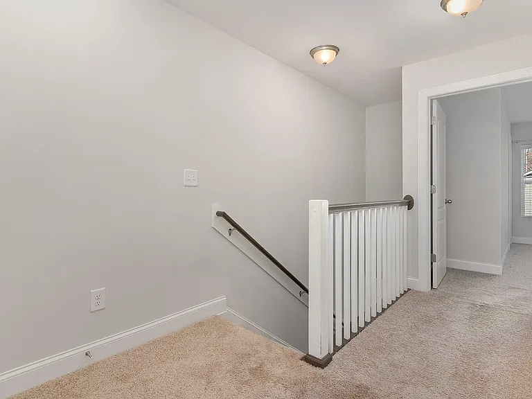 620 Parkington Ln — Photo 27