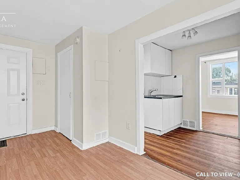 267 Saint Jacques St #3 — Photo 3