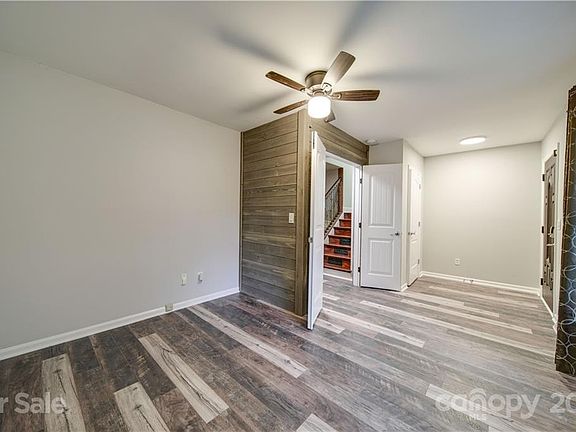 4th image of 729 Forestbrook Dr