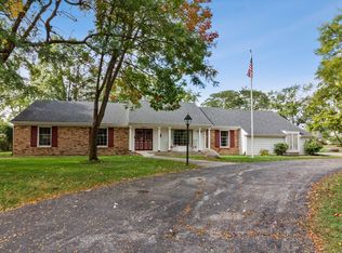 8200 Kathryn Ct, Burr Ridge, IL 60527