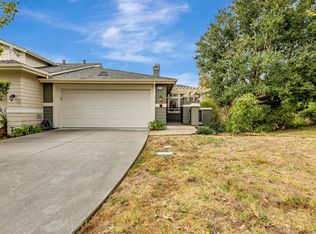 111 Cliff Swallow Ct, Brisbane, CA 94005