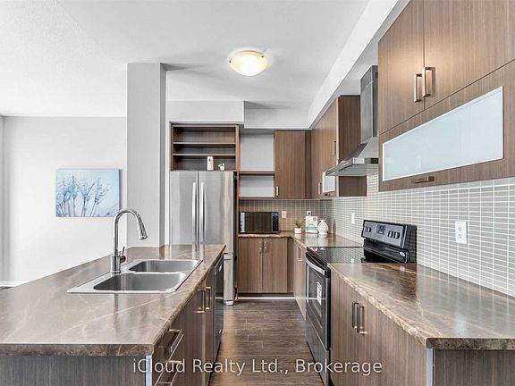 4th image of 23 Edsel Rd