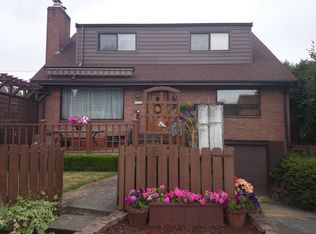 2227 41st Ave SW, Seattle, WA 98116