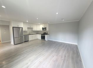 5941 Vanalden Ave, Tarzana, CA 91356