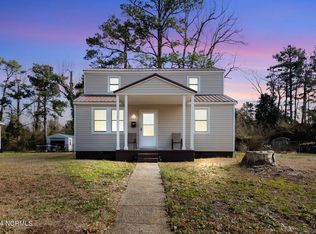 605 New River Dr, Jacksonville, NC 28540
