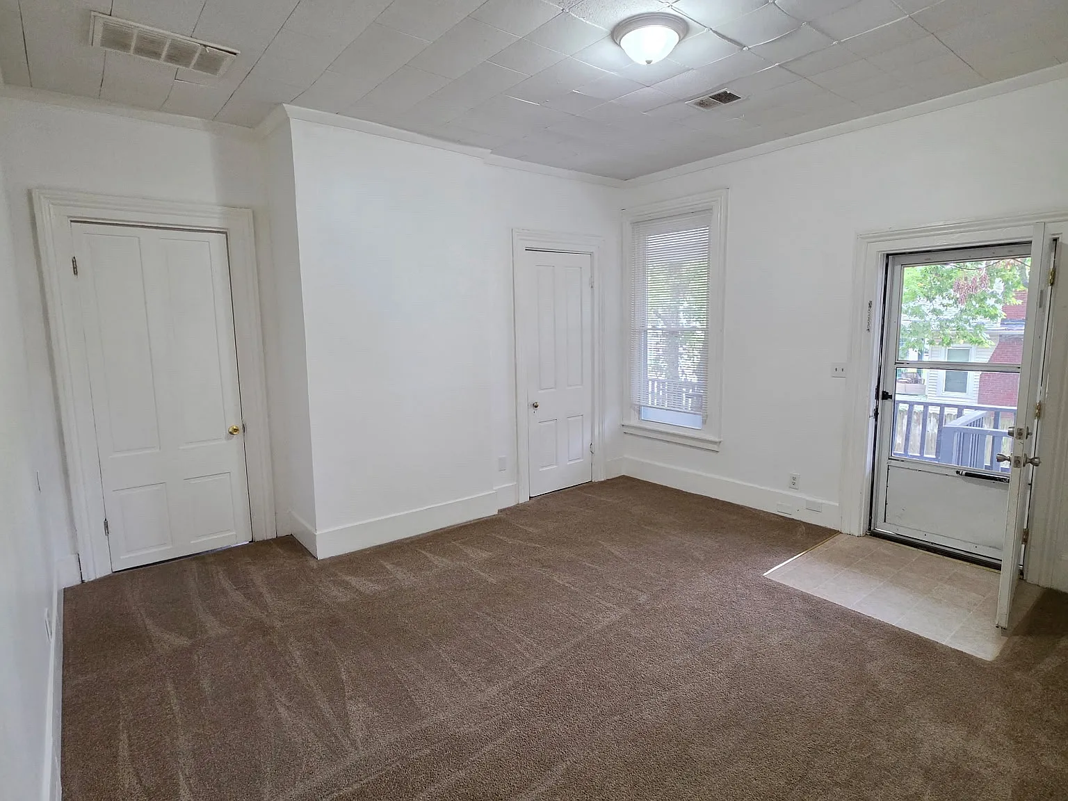 2 bed, 1089 sqft, $1,200 — Photo 2