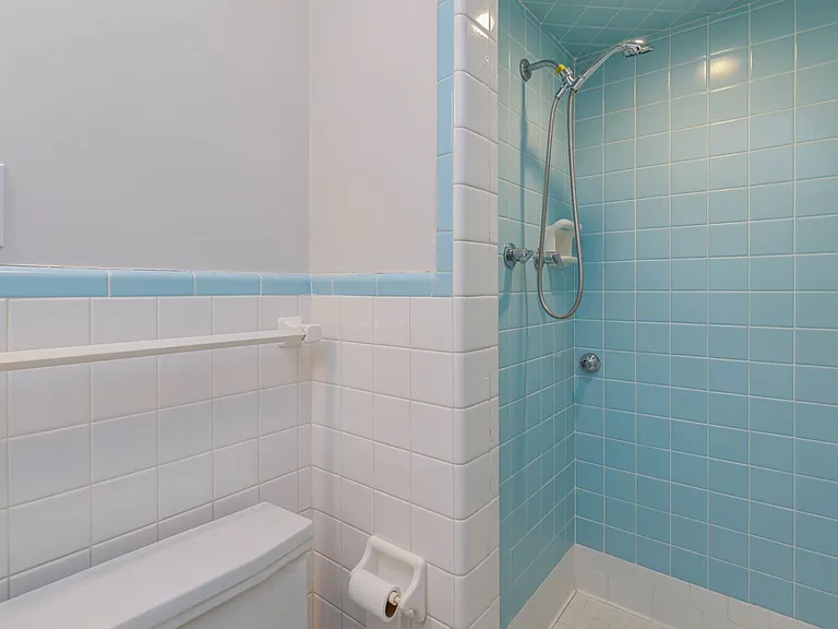 608 Candlewood Dr — Photo 21