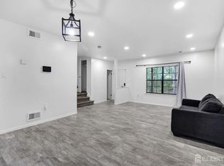 115 Aspen Dr, North Brunswick, NJ 08902