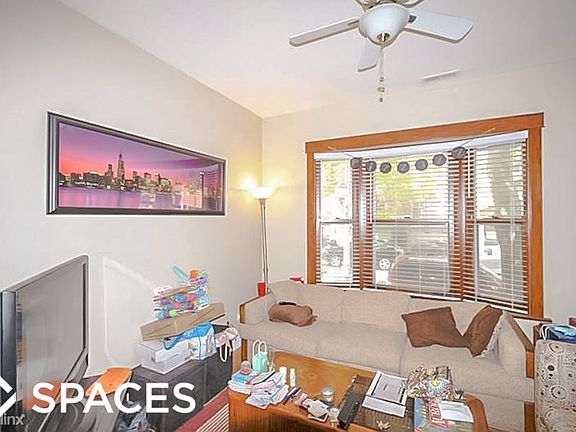 4th image of 3657 N Janssen Ave #Unt1e