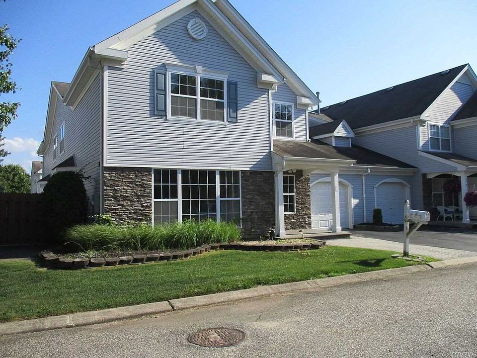1st image of 6 Tracie Ln