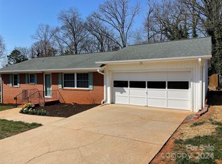 180 Morningside Dr, Ellenboro, NC 28040
