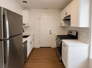7426 N Ashland Blvd APT 3, Chicago, IL 60626