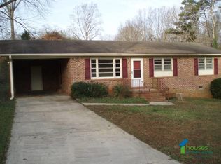 8 Shamrock Cir, Greenville, SC 29611