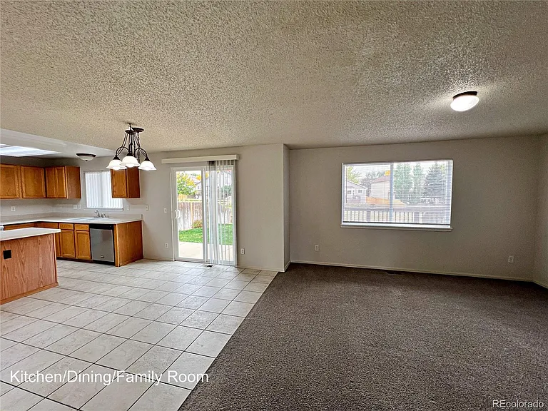 5377 S Ukraine Way — Photo 6