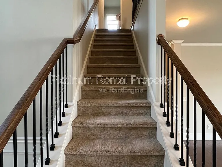4770 Leatherstone Way — Photo 19