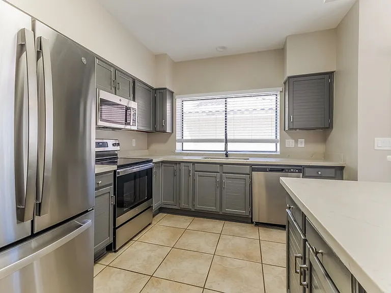 25 W Gary Ave — Photo 7