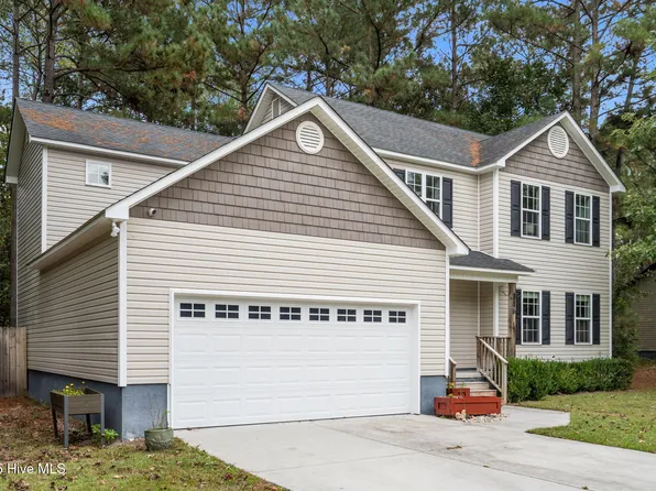 316 Sugarberry Court, Jacksonville, NC 28540