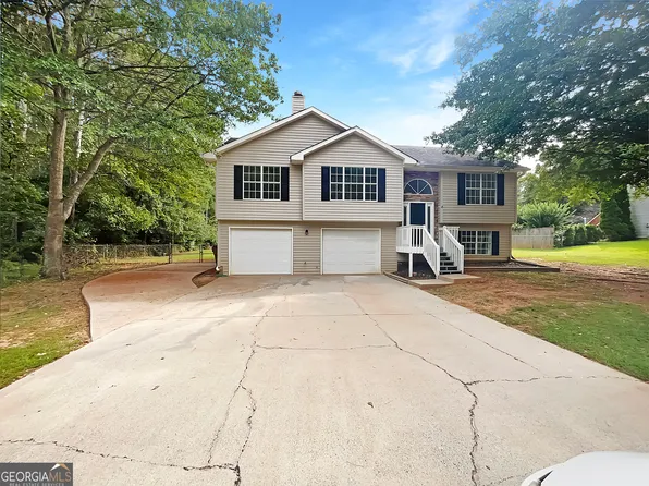 31 Camelot Dr, Cartersville, GA 30121