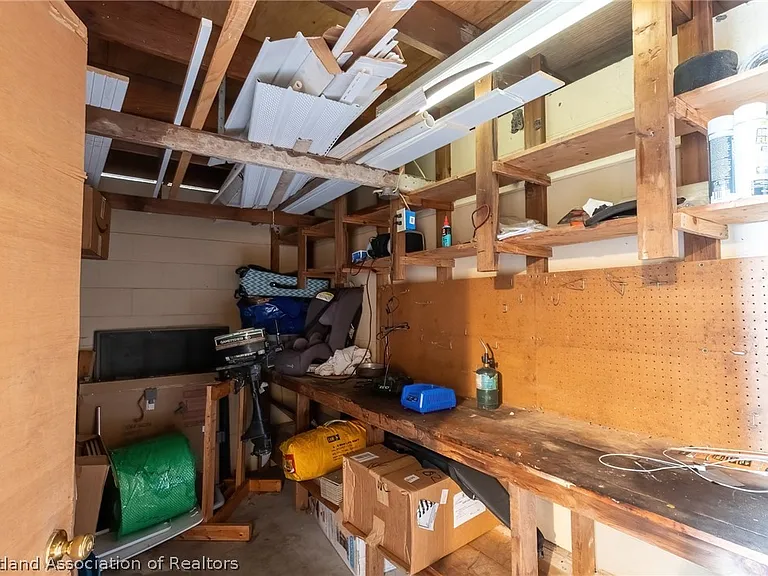 102 Squirrel Point — Photo 46
