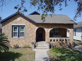 5018 Bernardo De Galvez, Galveston, TX 77551