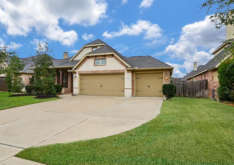 1st image of 28910 Davenport Dr