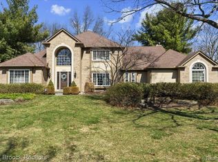 1840 Wexport Ln, Commerce Township, MI 48382