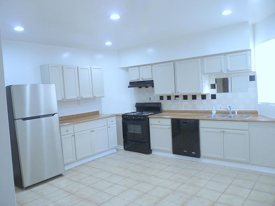 1st image of 6116 N Mozart St APT G