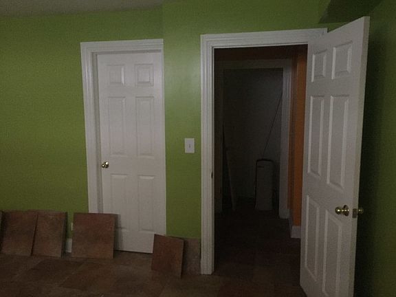3rd image of 6324 S Kimbark Ave #P-33