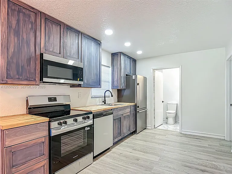 8781 S Lakeshore Dr — Photo 32