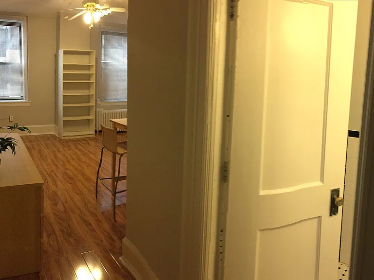1324 Locust St — Photo 38