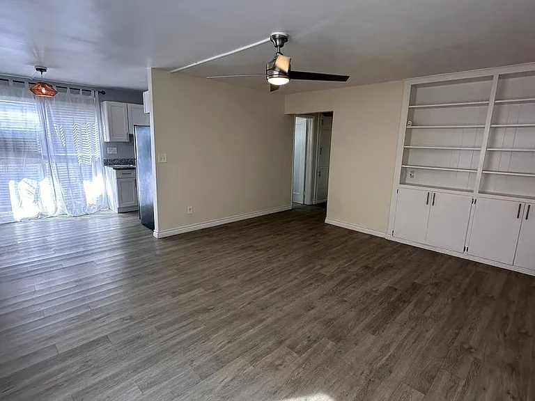 4533 Contour Blvd. — Photo 1