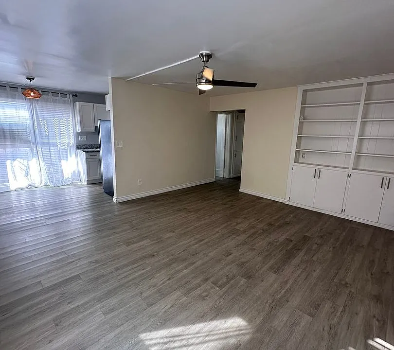 4533 Contour Blvd.