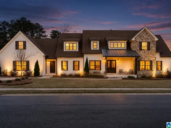 5805 Deerfoot Ct, Trussville, AL 35173