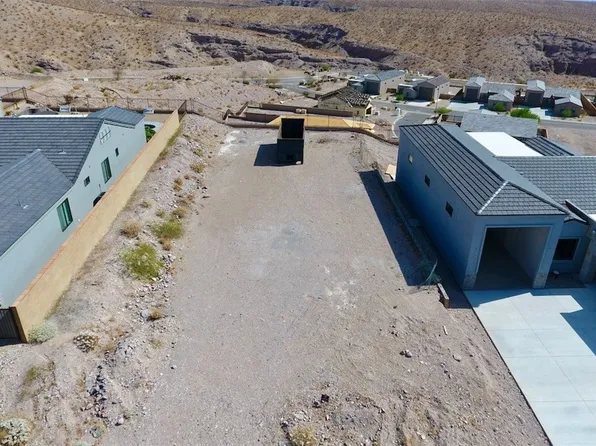 3310 Blacksmith Way, Bullhead City, AZ 86429