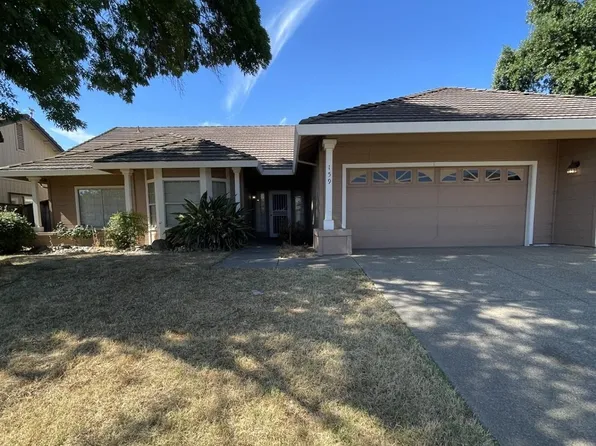 159 Teal Ln, Galt, CA 95632