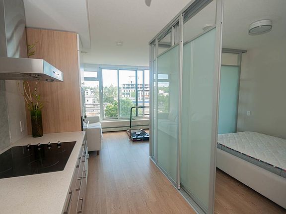 4th image of 1783 Manitoba St #611