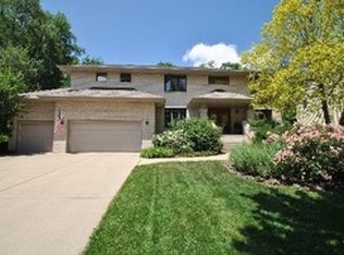 1009 Forest Trl, Sugar Grove, IL 60554