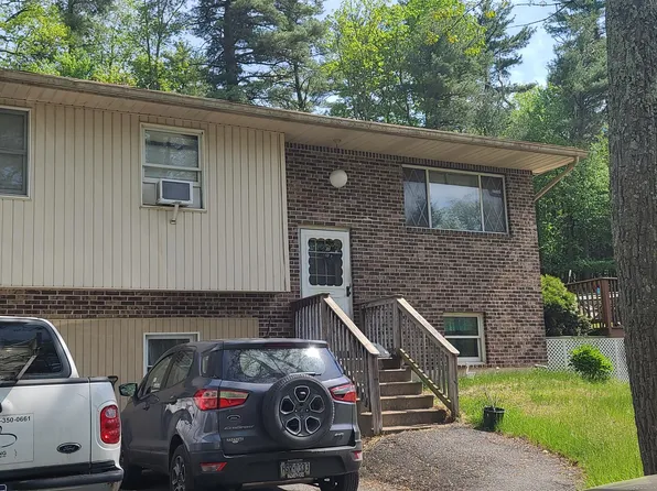 2542 Highview Dr, Brodheadsville, PA 18322