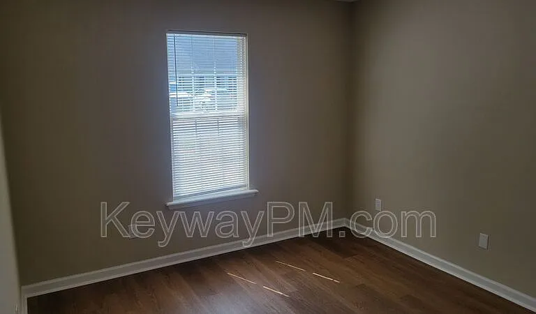 858 Pawley Ct — Photo 8