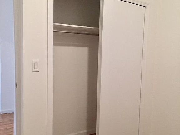 4th image of 306 W 51st St APT 5E