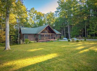 165 White Creek Ct, Deer Lodge, TN 37726