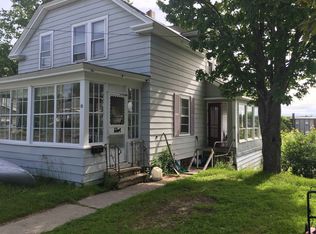 95 School St, Millinocket, ME 04462