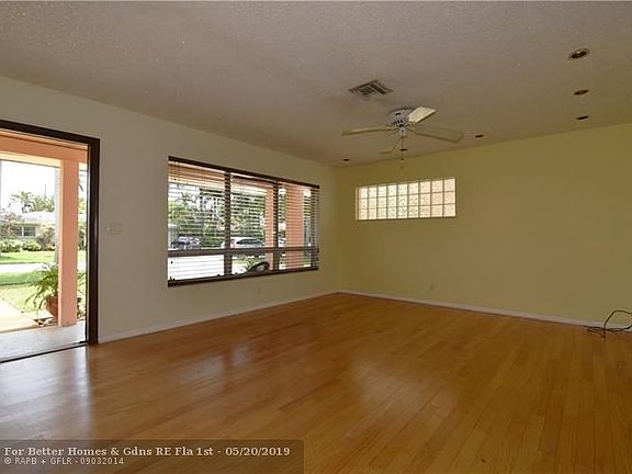 4th image of 2031 NE 53rd St