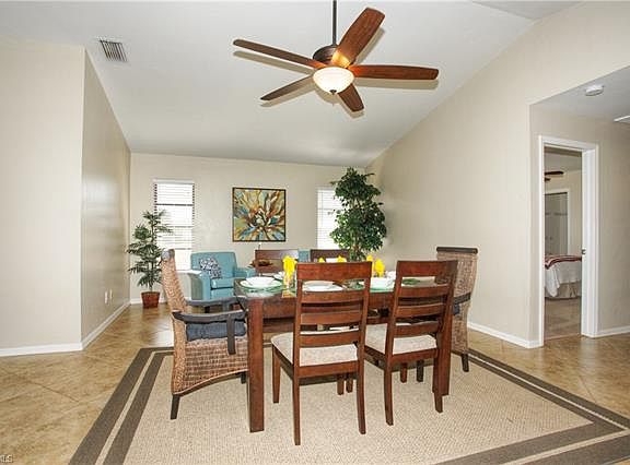 5th image of 5302 SW 25th Pl