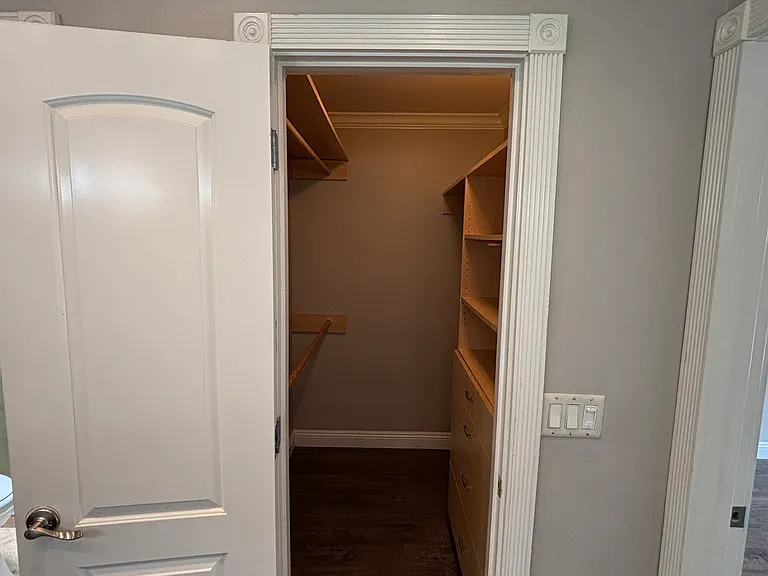 2529 E Bluefield Ave — Photo 15