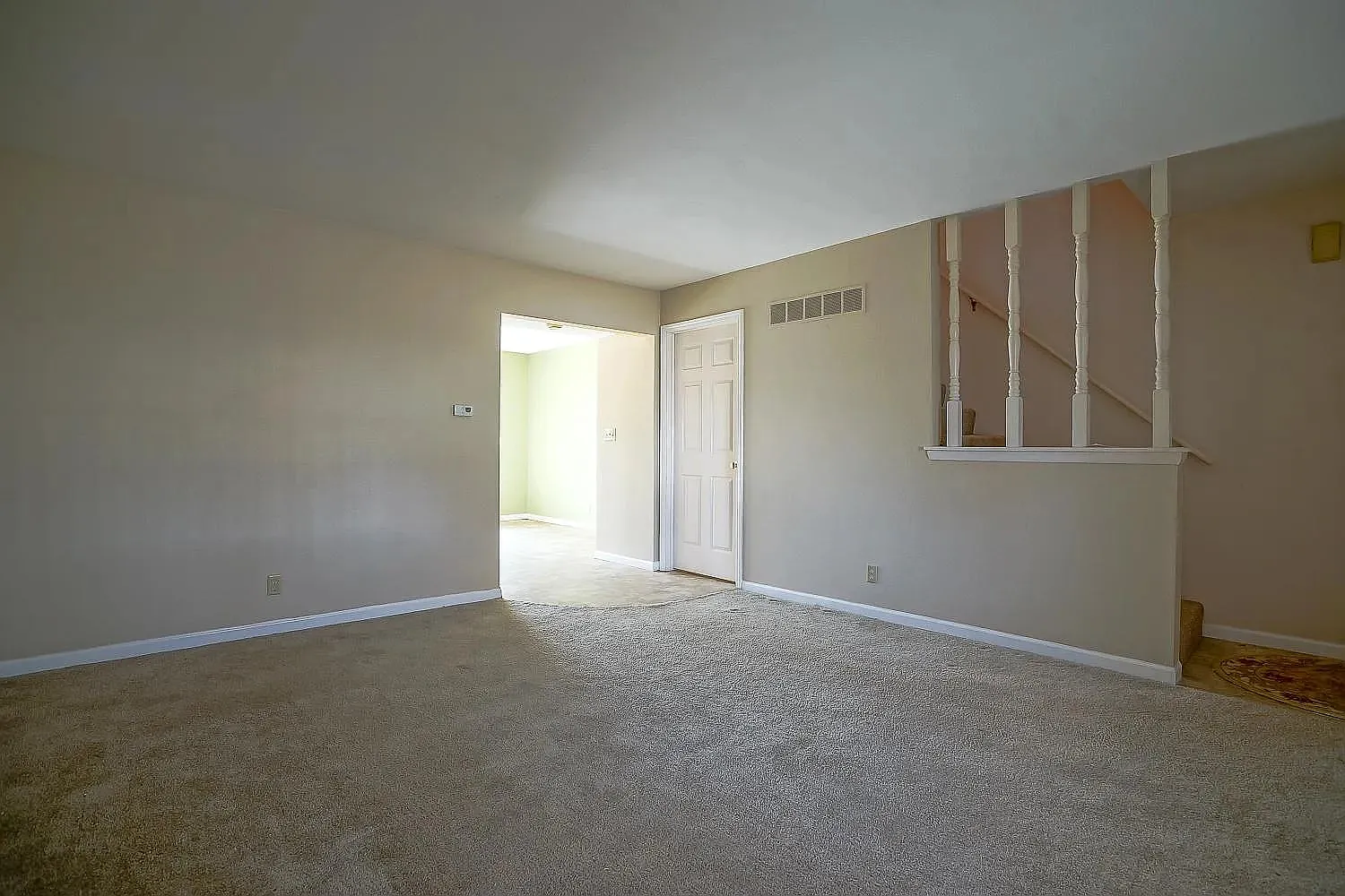 1726-1728 W Blue Spruce Court — Photo 4