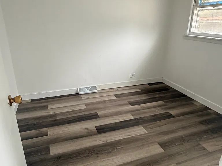 12157 S Eggleston Ave — Photo 3