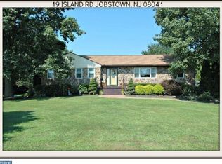 19 Island Rd, Jobstown, NJ 08041
