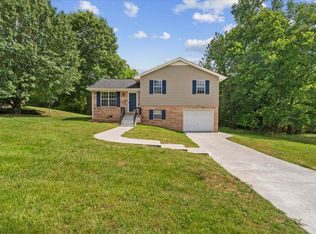 107 Darvin Ln, La Fayette, GA 30728